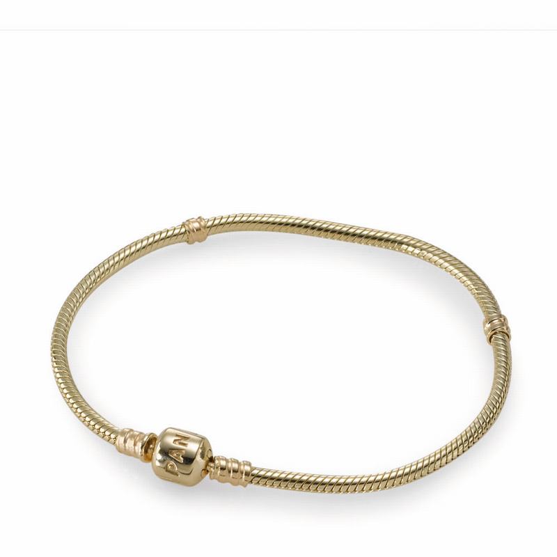 Pandora Moments Gold Clasp Bracelet Gold Egypt YG8276135